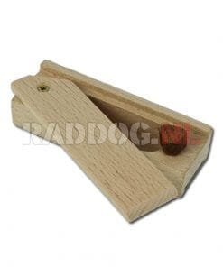 Speurvoorwerp met beloningsvak en vilt